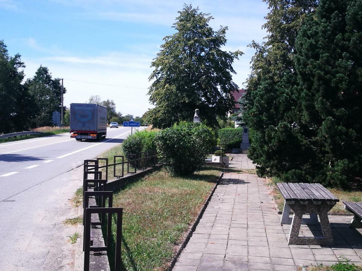 Ubytování Jeřábek Lásenice Exterior foto